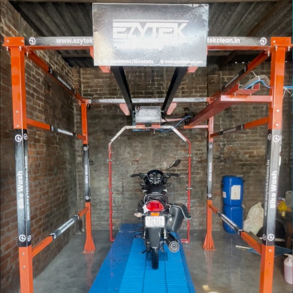 AUTOMATIC BIKE WASH PLANT